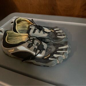 Vibram FiveFingers Black and Gray Toe Shoes
